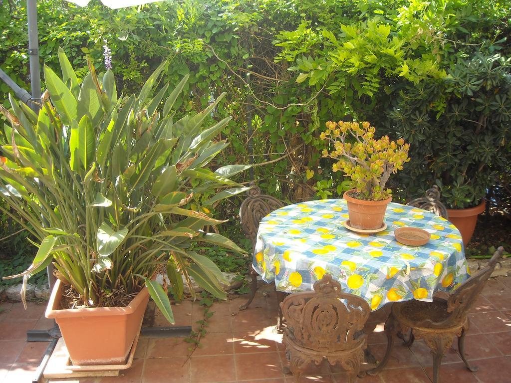 Apartment In A Villa A Mondello Cameră foto
